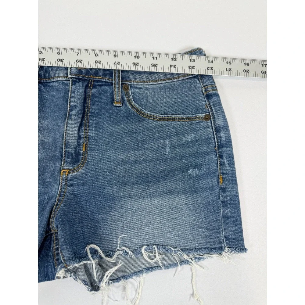 Universal Thread High Rise Short Denim Shorts Blue Raw Hem Size 4/27R Distressed